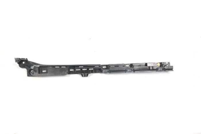 Suport prag lateral dreapta spate BMW 5 F10 2014 OEM: 7204022 | 10644962