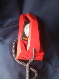 Telefon cu disc vintage rom&acirc;nesc roșu 1988 model rar