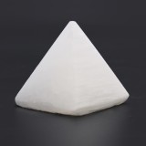 Piramida din selenit - 5 cm