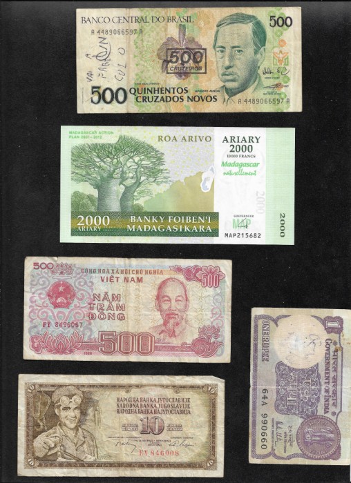Set 5 bancnote de prin lume adunate (cele din imagini) #279