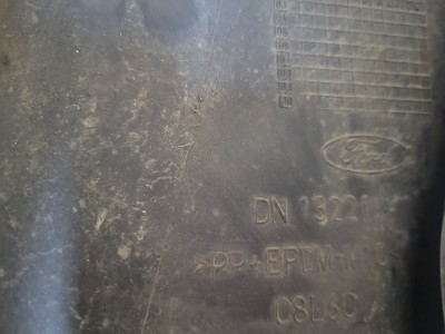 Spoiler inferior bară față Ford Fiesta foto