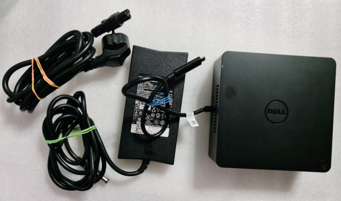 Docking Station Dell TB16, USB-C Thunderbolt 3, adaptor 130W - poze reale