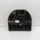 Spuma portbagaj TOYOTA AURIS _E18_ 2012 OEM: 64777-02240