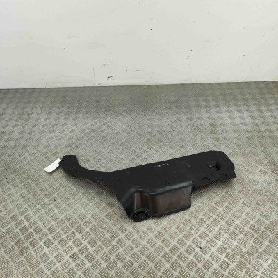 Scut motor central spate BMW 3 G20, G28 2022 OEM: 7453188 foto