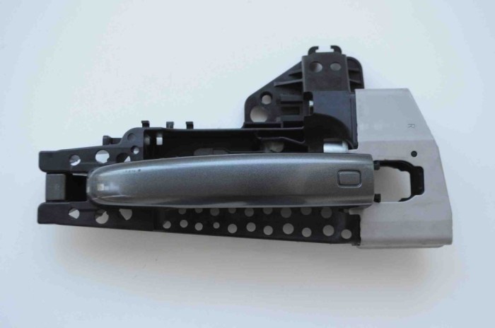 M&acirc;ner exterior ușă dreapta față AUDI A4 Avant 8K5, B8 2010 OEM: 8T2837886B 1583254