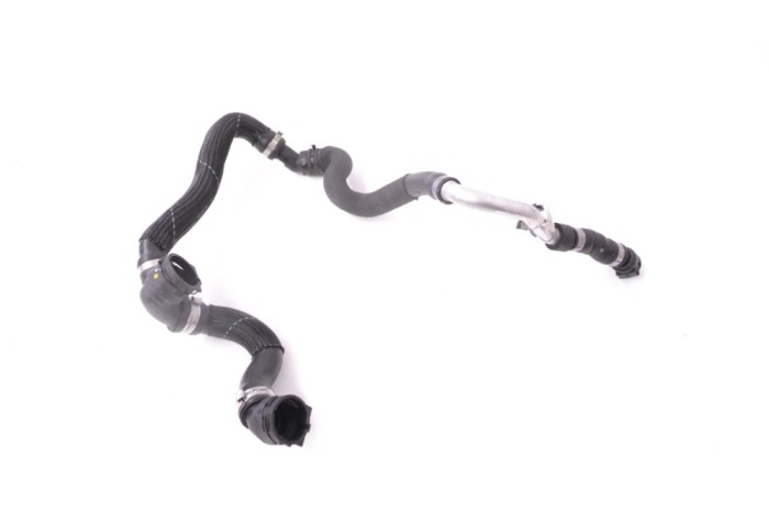 Furtun de lichid de răcire BMW X1 F48 2017 OEM: 8658488 14873515
