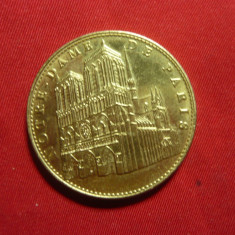 Medalie Suvenir -Notre Dames Paris ,bronz aurit ,d=3,4cm