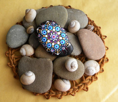 Mandala Stone 9, Spiritual Yoga &amp;amp; Meditation Dot Art, pictura acrilica pe piatra foto