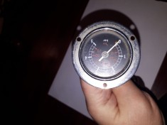 CY - Dispozitiv Instrument mai vechi pentru masurat presiunea in roti anvelope