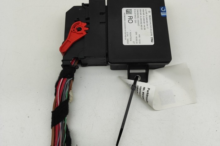 Unitate de control fr&acirc;nă de m&acirc;nă MERCEDES-BENZ GLE W166 2017 OEM: A2469003417,A2469014406,A2469028303 | 31265583