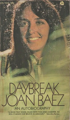 Joan Baez - Daybreak. An Autobiography (lb. engleza) foto