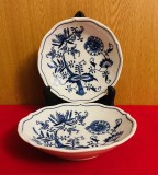 2 BOLURI DIN PORTELAN FIN- ZWIEBELMUSTER- MARCAJ ORIGINAL BOHEMIA D14CM