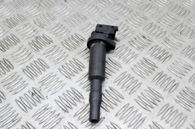 Bobina de inducție de &amp;icirc;naltă tensiune BMW 5 F10 2015 OEM: 7594937,0221504470 14831256 foto