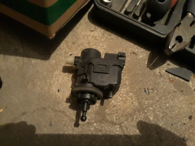 Motoras far Renault Scenic 2 foto