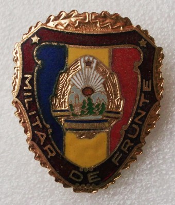 Insigna militara RSR Militar de frunte varianta mare ** foto