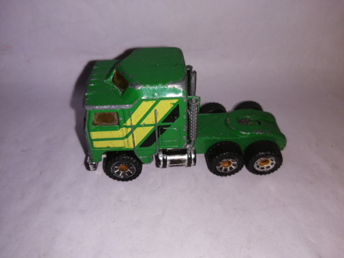bnk jc Matchbox cap tractor Kenworth - 1/90