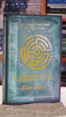 Labirintul - Kate Mosse foto