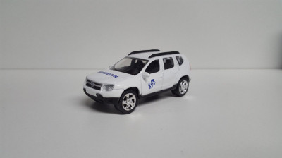 bnk jc Dacia Duster - Ambulanta - Norev - 1/64 - lot 5 bucati foto