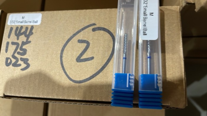 Capăt de freză din carbură, cilindru &icirc;ngust cu cap rotunjit, br&acirc;u albastru, Small Barrel Ball M