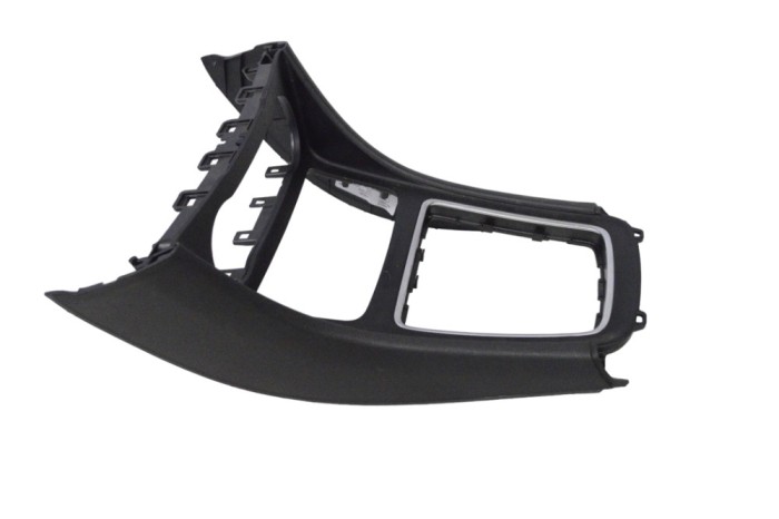 Ornament consola centrală MERCEDES-BENZ CLA Coupe C117 2017 OEM: A1766809900 17649534