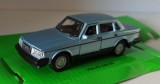 Macheta Volvo 240 GL 1979 bleu - Welly 1/36, 1:32