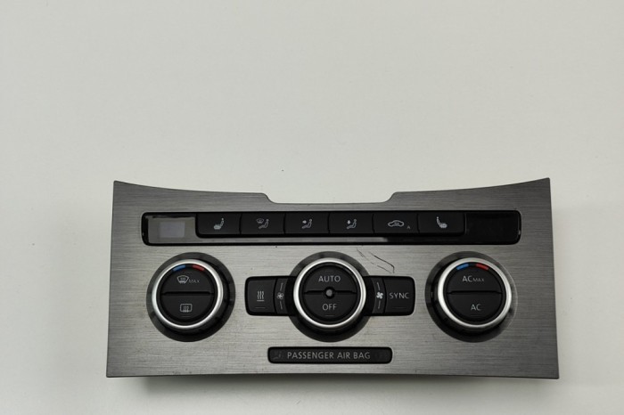 Modul de climatizare VW PASSAT Variant B7 365 2012 OEM: 3AA907044E,5HB01125713,3C8863082 30659815