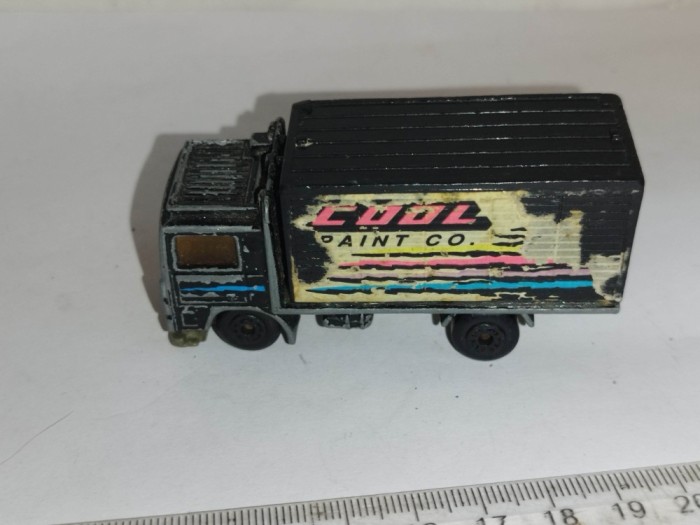 bnk jc Matchbox Volvo Truck - 1/90