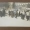ROMANIA , GRUP DE TURISTI IN STATIUNE MONTANA , IARNA , LANGA UN MAGAZIN DE COLONIALE &amp;quot, COMSA si COSTEA &#039;&#039; , FOTOGRAFIE INTERBELICA