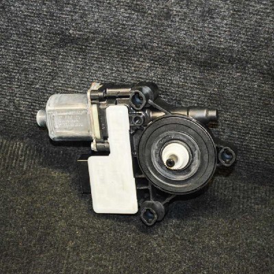 Motor macara geam ușă dreapta spate AUDI A3 Limousine 8VS, 8VM 2014 OEM: 5Q09598120130822694 1507219 foto