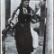 Taranca pe prispa cu fuiorul, anii&#039; 30// reproducere de epoca