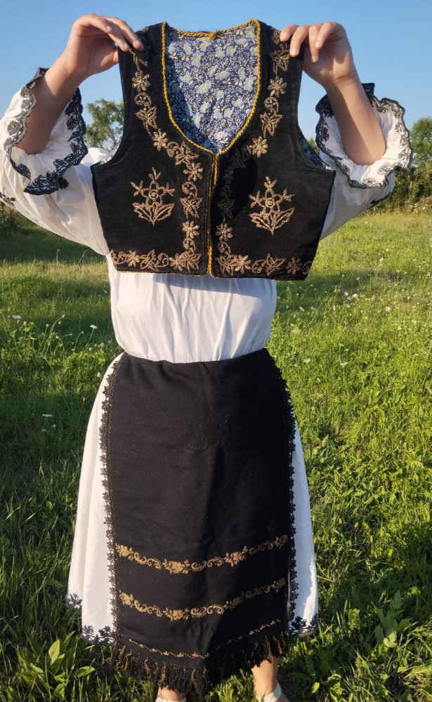 Costum popular - 100+ vechime | Okazii.ro