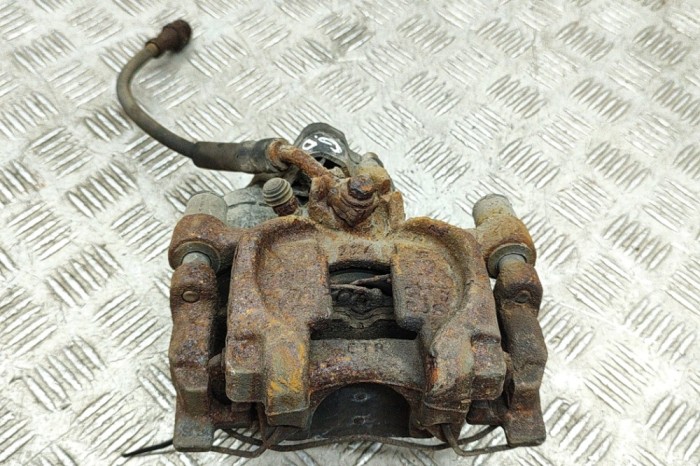 Etrier de fr&acirc;nă dreapta spate VW GOLF VII 5G1, BQ1, BE1, BE2 2016 OEM: 8V0615424D,5Q0615406CK 26542429