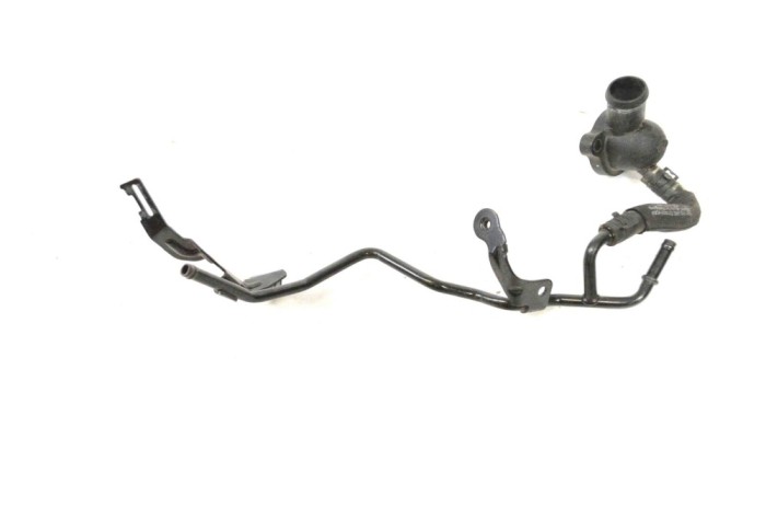 Furtun de lichid de răcire VW TIGUAN AD1 2018 OEM: 04L121030KA 14538976