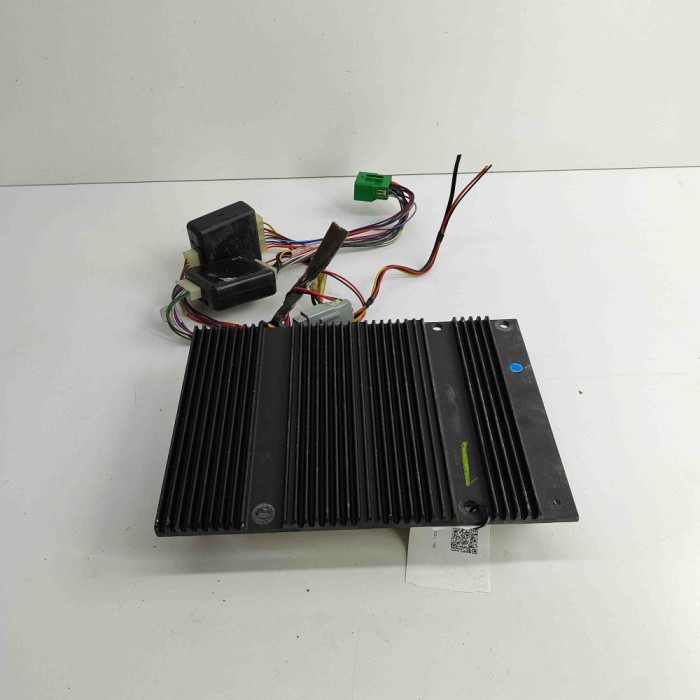 Amplificator de sunet VOLVO S40 II MS 2005 OEM: 30732824