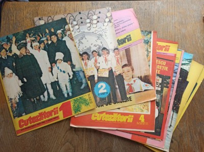 REVISTA CUTEZATORII 1989 , LOT 23 REVISTE, NUMERELE 1- 25 foto