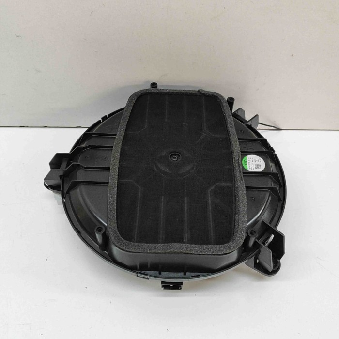 Subwoofer AUDI A3 Limousine 8VS, 8VM 2017 OEM: 8V0035412C