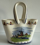 Vas de flori portelan, vaza in forma de gentuta, obiect decorativ multifunctional Delftware Royal, Holland