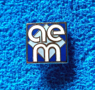 Insigna - &amp;quot;AEM&amp;quot; TIMISOARA foto