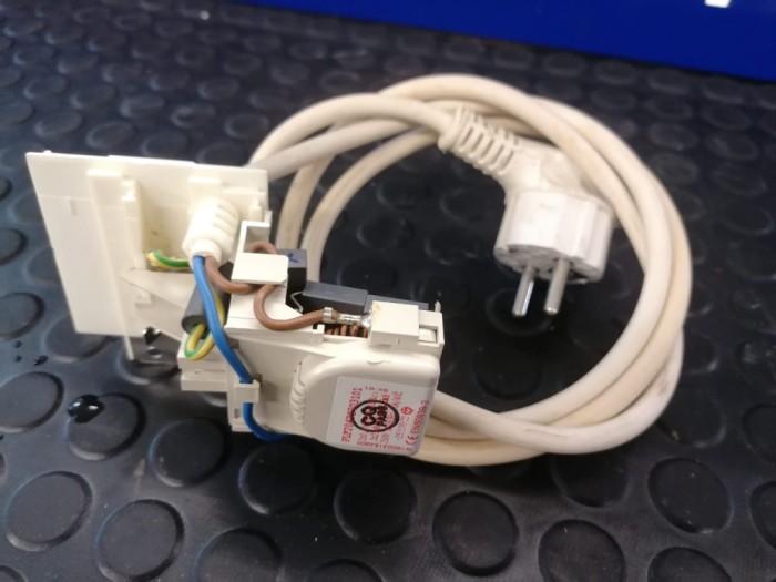 Condensator cu cablu masina de spalat Indesit /C136