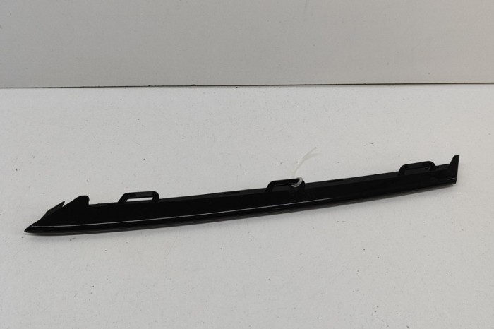Bandou bara de protecție dreapta față PORSCHE CAYENNE 9Y0/9Y3 2018 OEM: 9Y0807878C 28089783