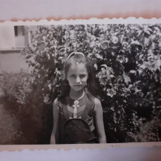 Fotografie dimensiune 6/9 cm cu fată din Giurgiu în 1977