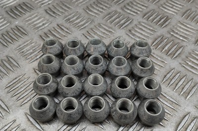 Set prezoane roata TESLA MODEL 3 2023 OEM: 1027002-00-B 22061619 foto