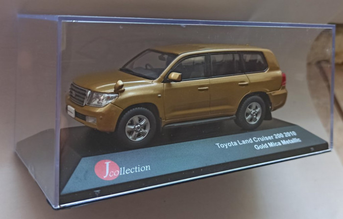 Macheta Toyota Land Cruiser 200 2010 - JCollection 1/43