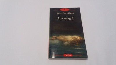 APA NEAGRA de JOYCE CAROL OATES RF3 foto