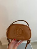 Geantă tip crossbody, model elegant, nuanță maro coniac, Mica