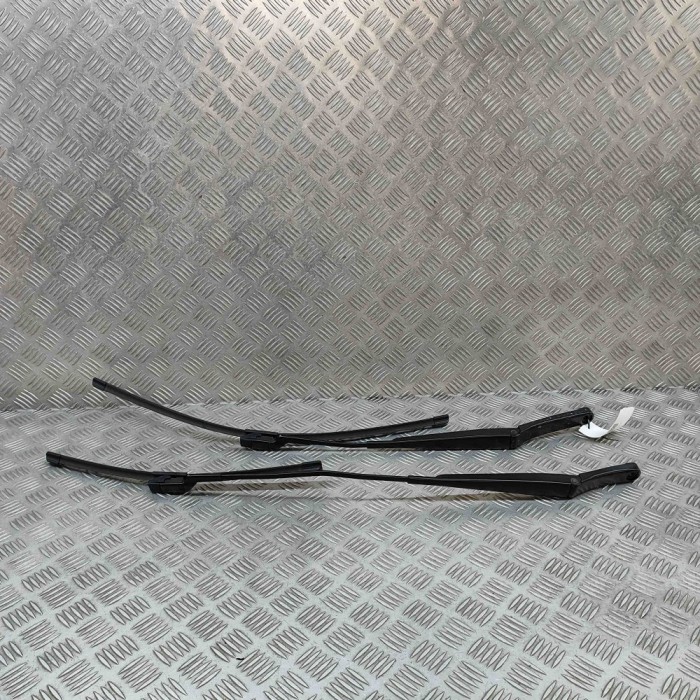 Braț ștergător față VW GOLF VII 5G1, BQ1, BE1, BE2 2016 OEM: 5G2955409,5G2955410B 27803183