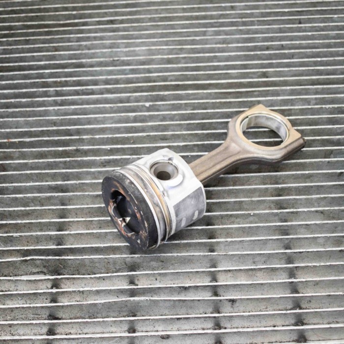 Piston OPEL MOKKA / MOKKA X 2015 OEM: 5556846555566883