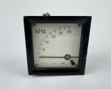 Aparat de masura - AEG vechi - instrument cu bobină mobilă, frecvență 0-100 kHz