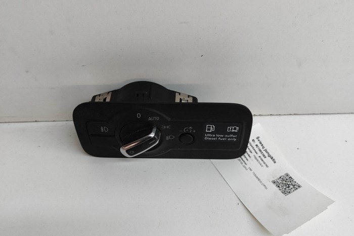 Modul de control comutator faruri VW TOUAREG 7P5 2013 OEM: 7P6941431E | 21905389