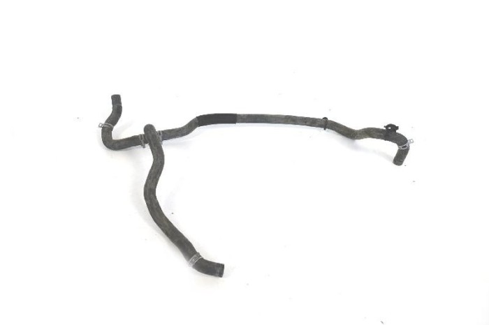 Furtun TESLA MODEL S 2016 OEM: 1058614-00-C,1058614-00-C 3890416